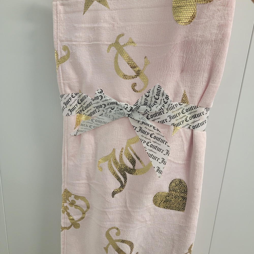 NEW Juicy Couture OVERSIZED Pink Gold Crown Shimmer Printed Throw Blanket 60x70 - Picture 2 of 5